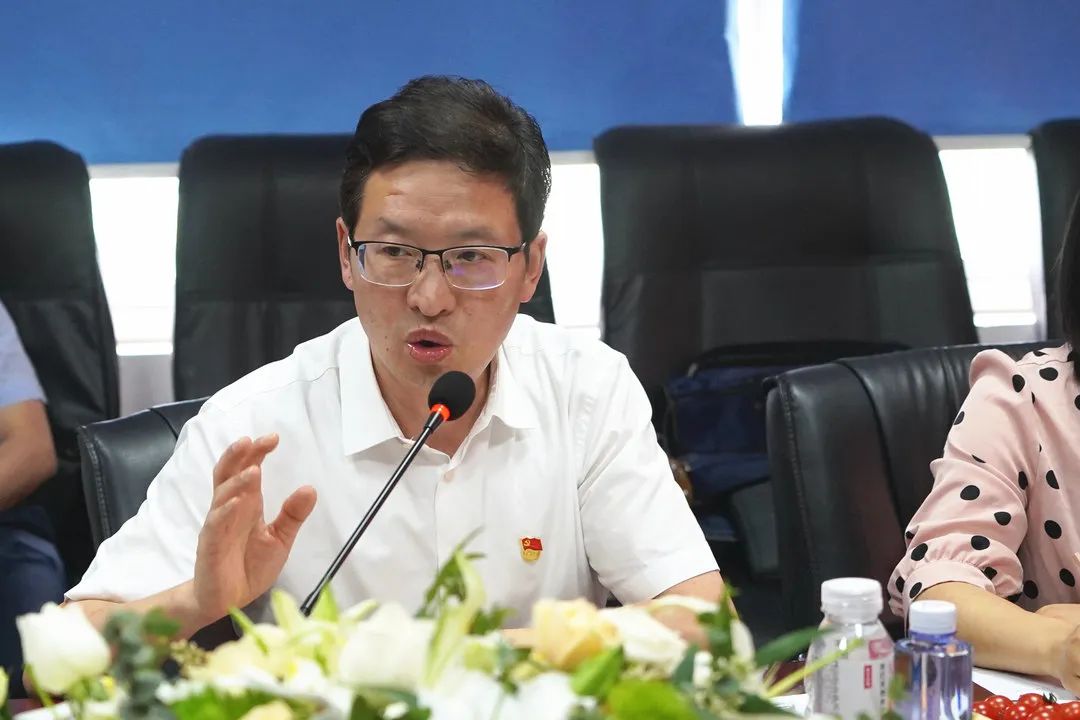 李光明書記調(diào)研藍(lán)海智裝，推動(dòng)黨建與業(yè)務(wù)融合發(fā)展(圖3)