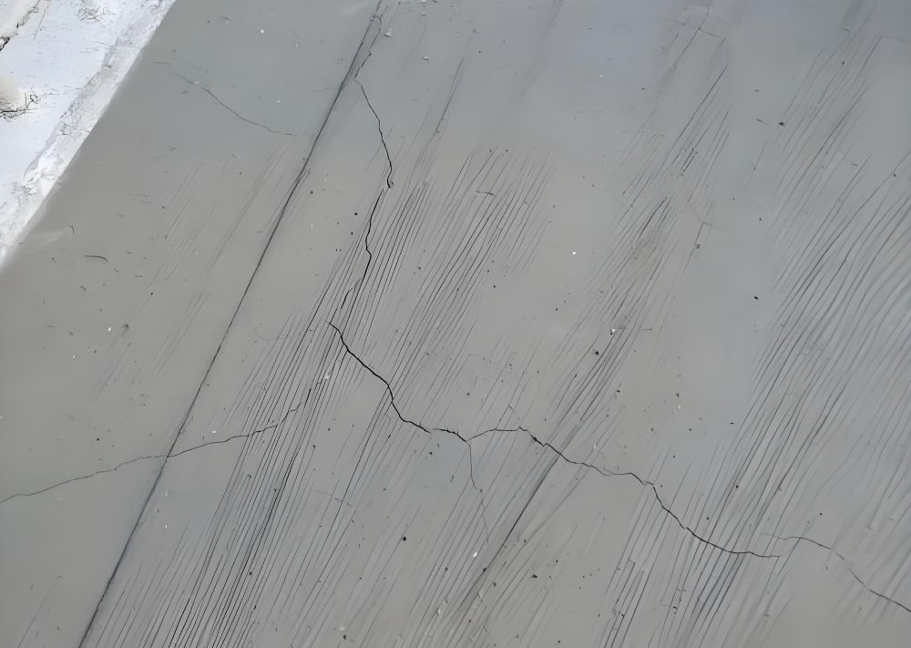 噴射混凝土開裂是正?，F(xiàn)象嗎？了解噴射混凝土開裂的原因(圖1)